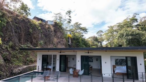 seataya-jungle-03-2beds-1